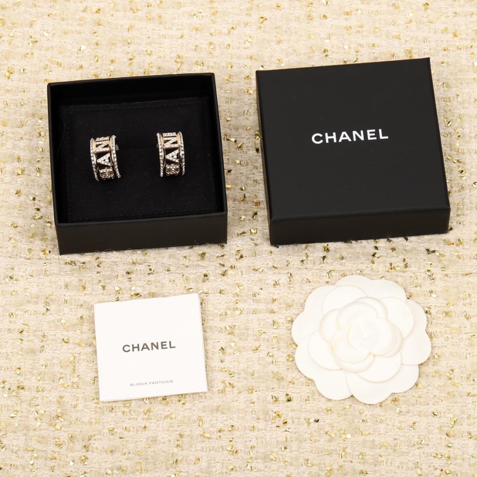 réplica,joyas,joyería,1:1,replica,fake,lujo,barato réplica,joyas,joyería,1:1,replica,fake,lujo,barato Pendientes con letras Chanel