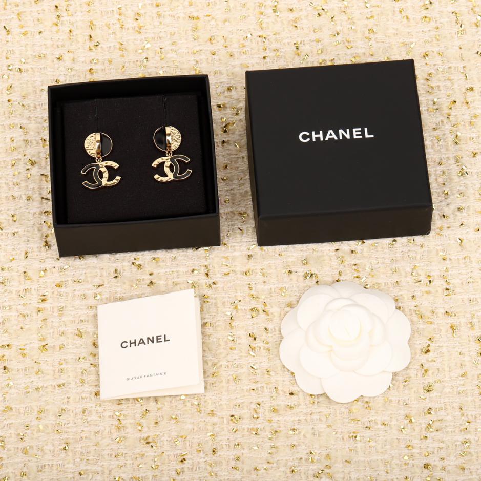 réplica,joyas,joyería,1:1,replica,fake,lujo,barato réplica,joyas,joyería,1:1,replica,fake,lujo,barato Pendientes Chanel doble C