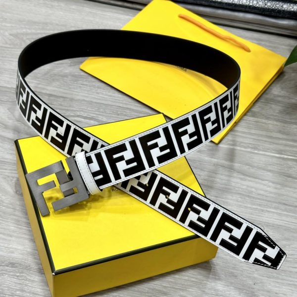 réplica,joyas,joyería,1:1,replica,fake,lujo,barato FENDI Cinturón ancho con logo de 38 mm de ancho