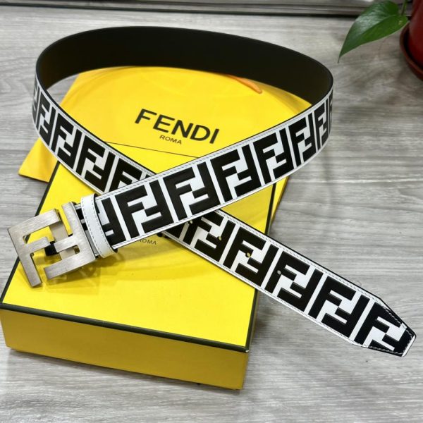 réplica,joyas,joyería,1:1,replica,fake,lujo,barato Cinturón FENDI de 38 mm de ancho con forma de logo