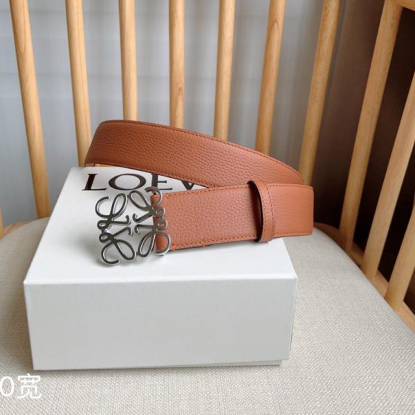 réplica,joyas,joyería,1:1,replica,fake,lujo,barato El último cinturón del mostrador LOEWE tiene 4,0 cm de ancho.