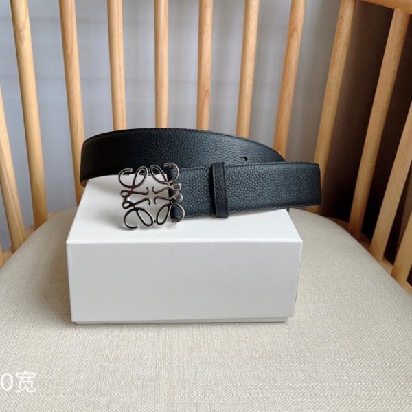 réplica,joyas,joyería,1:1,replica,fake,lujo,barato El último cinturón del mostrador LOEWE tiene 4,0 cm de ancho.