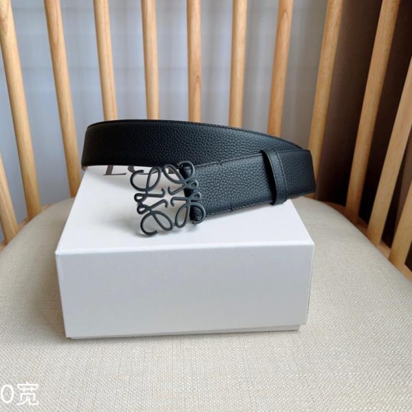 réplica,joyas,joyería,1:1,replica,fake,lujo,barato El último cinturón del mostrador LOEWE tiene 4,0 cm de ancho.