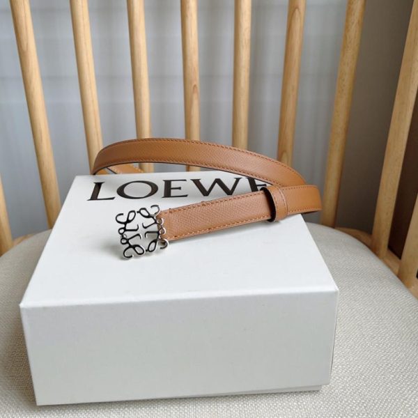 réplica,joyas,joyería,1:1,replica,fake,lujo,barato El último cinturón del mostrador LOEWE mide 2,0 cm de ancho.