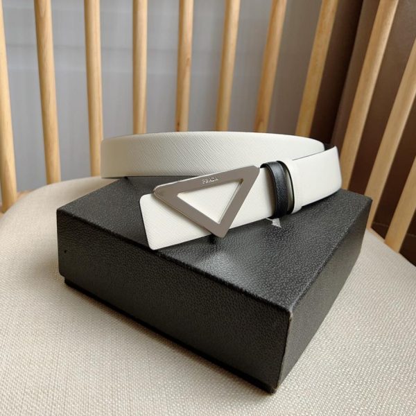 réplica,joyas,joyería,1:1,replica,fake,lujo,barato El nuevo cinturón de PRADA mide 3,5 cm de ancho