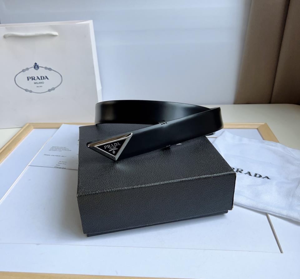 réplica,joyas,joyería,1:1,replica,fake,lujo,barato réplica,joyas,joyería,1:1,replica,fake,lujo,barato El nuevo cinturón de PRADA mide 3,3 cm de ancho