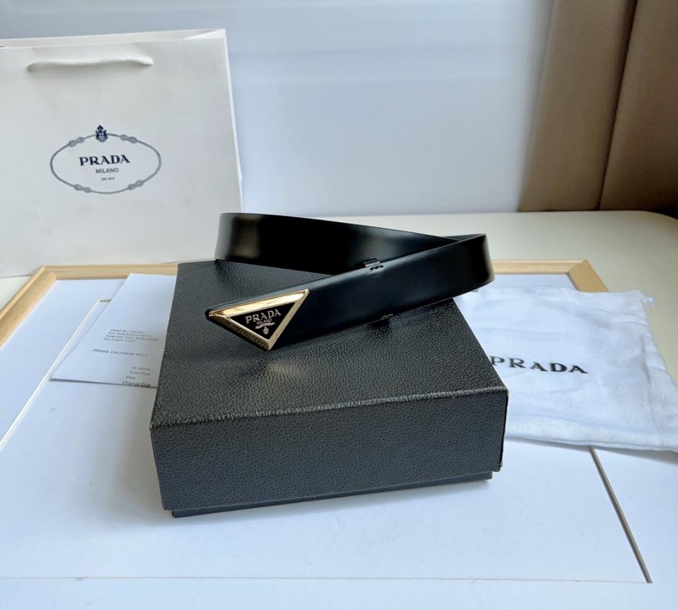 réplica,joyas,joyería,1:1,replica,fake,lujo,barato réplica,joyas,joyería,1:1,replica,fake,lujo,barato El nuevo cinturón de PRADA mide 3,3 cm de ancho