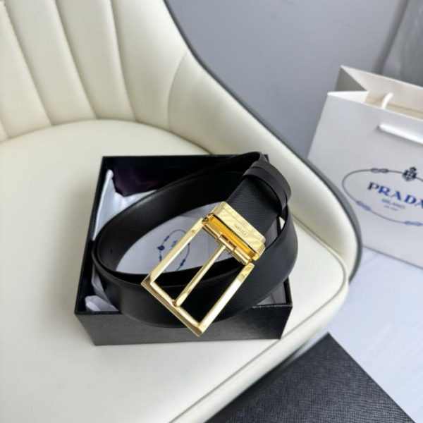 réplica,joyas,joyería,1:1,replica,fake,lujo,barato El nuevo cinturón de cuero de doble cara de PRADA mide 3,5 cm de ancho