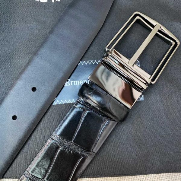 réplica,joyas,joyería,1:1,replica,fake,lujo,barato La hebilla Zegna es reversible.