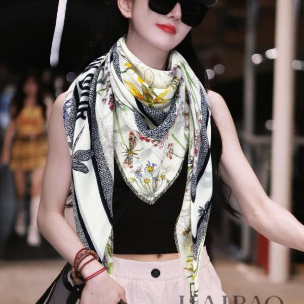 réplica,joyas,joyería,1:1,replica,fake,lujo,barato Nuevo pañuelo cuadrado Dior de cachemira