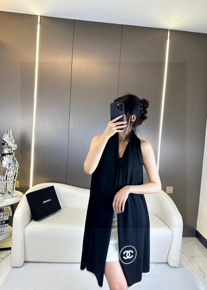 réplica,joyas,joyería,1:1,replica,fake,lujo,barato réplica,joyas,joyería,1:1,replica,fake,lujo,barato Bufanda larga Chanel de terciopelo fino