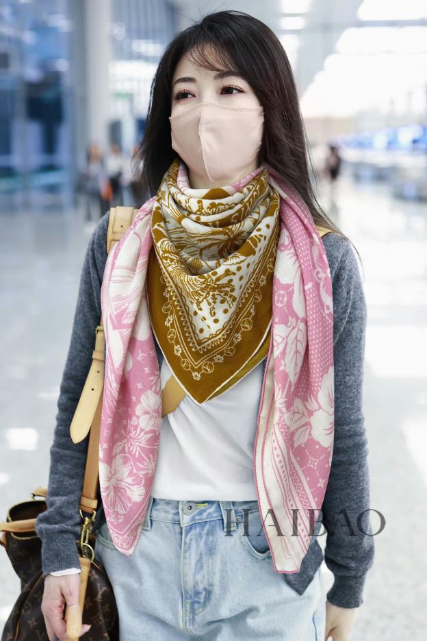réplica,joyas,joyería,1:1,replica,fake,lujo,barato réplica,joyas,joyería,1:1,replica,fake,lujo,barato Bufanda cuadrada de cachemira Louis Vuitton