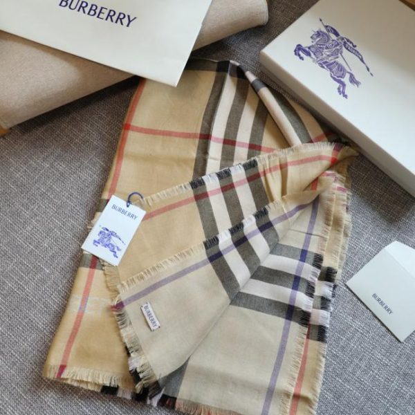 réplica,joyas,joyería,1:1,replica,fake,lujo,barato Burberry chal fino a cuadros de doble cara