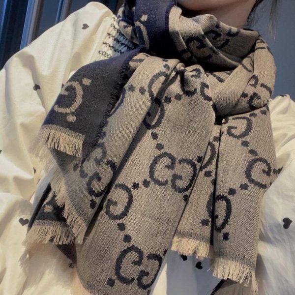 réplica,joyas,joyería,1:1,replica,fake,lujo,barato Bufanda reversible Gucci para hombre y mujer.
