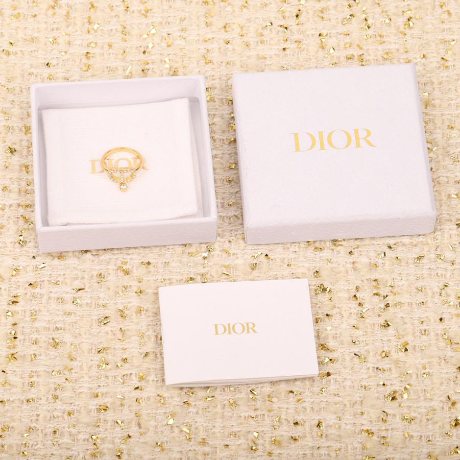 réplica,joyas,joyería,1:1,replica,fake,lujo,barato réplica,joyas,joyería,1:1,replica,fake,lujo,barato Dior nuevo anillo CD