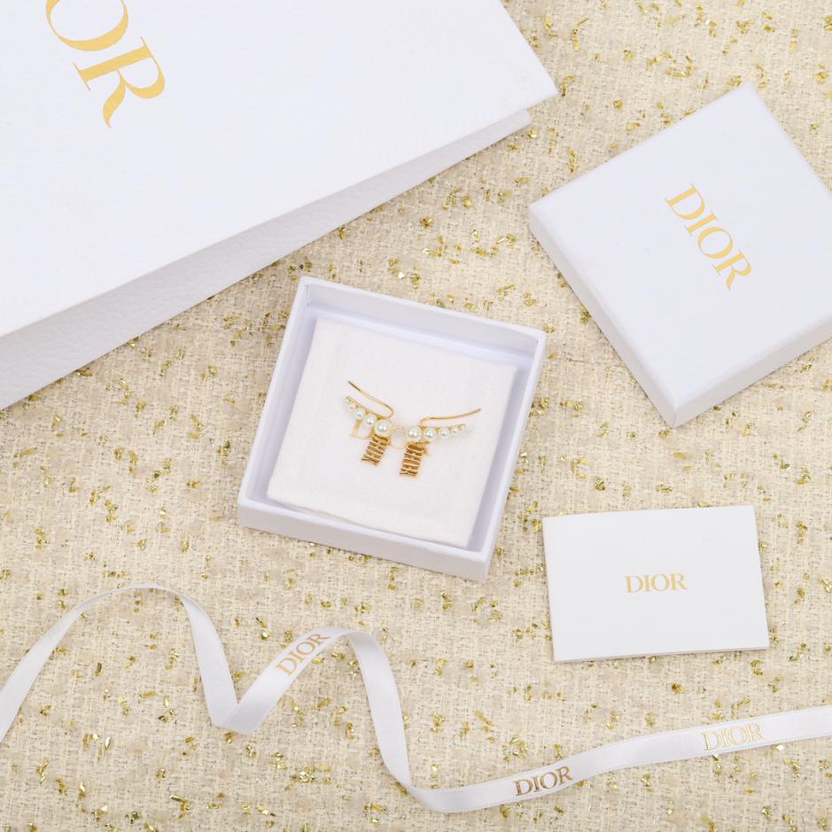 réplica,joyas,joyería,1:1,replica,fake,lujo,barato réplica,joyas,joyería,1:1,replica,fake,lujo,barato Pendientes Dior con letras y perlas degradadas