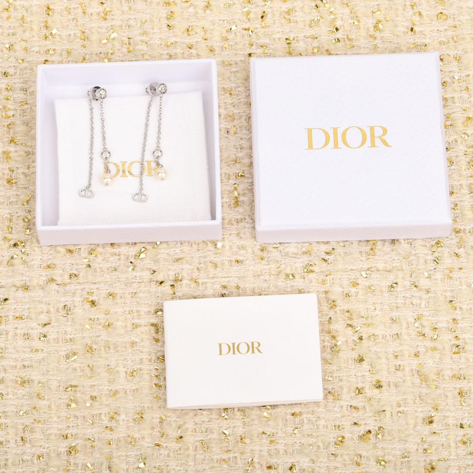 réplica,joyas,joyería,1:1,replica,fake,lujo,barato réplica,joyas,joyería,1:1,replica,fake,lujo,barato Dior nuevos pendientes de borlas