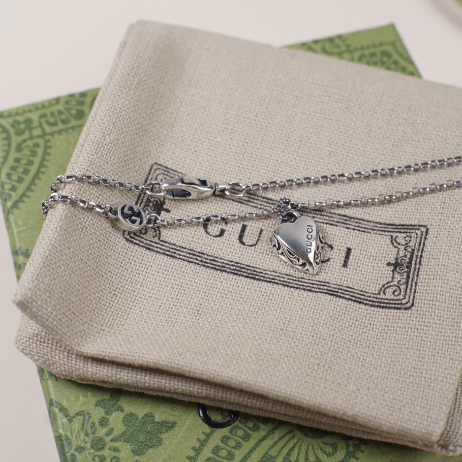 réplica,joyas,joyería,1:1,replica,fake,lujo,barato réplica,joyas,joyería,1:1,replica,fake,lujo,barato Pulsera de plata vintage con colgante de amor doble g de Gucci