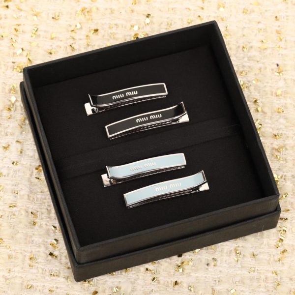 réplica,joyas,joyería,1:1,replica,fake,lujo,barato Pasador de pelo blanco y negro de Miu Miu