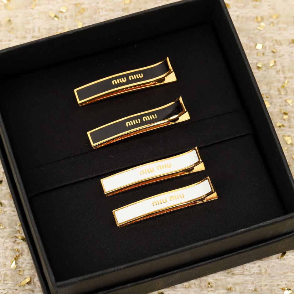 réplica,joyas,joyería,1:1,replica,fake,lujo,barato réplica,joyas,joyería,1:1,replica,fake,lujo,barato Pasador de pelo blanco y negro de Miu Miu