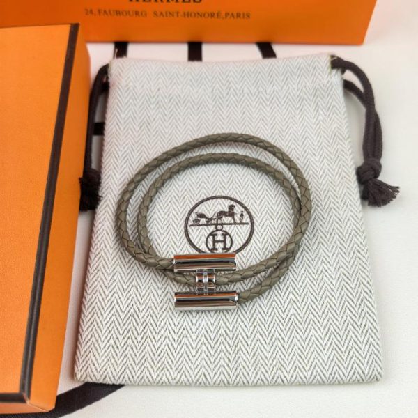réplica,joyas,joyería,1:1,replica,fake,lujo,barato Pulsera de cuero H plateada brillante de doble círculo Hermes / modelo mejorado