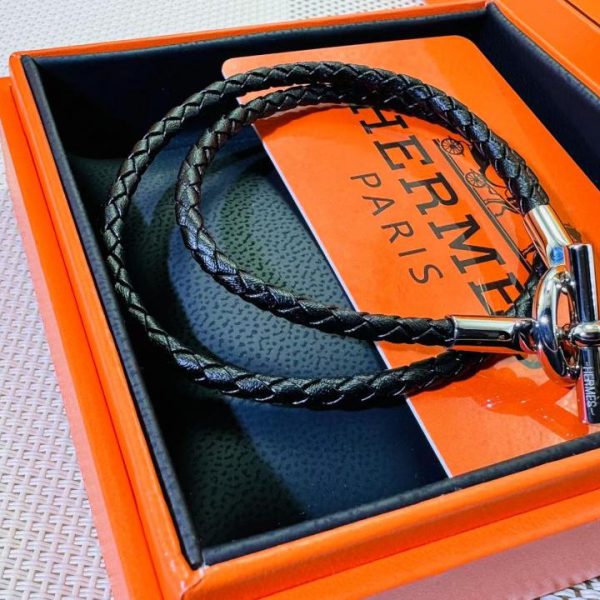 réplica,joyas,joyería,1:1,replica,fake,lujo,barato Hermes nueva pulsera de cuero de doble capa con hebilla de nariz de cerdo
