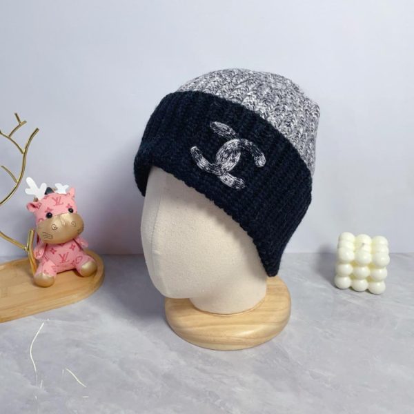 réplica,joyas,joyería,1:1,replica,fake,lujo,barato Gorro color block de otoño e invierno de Chanel
