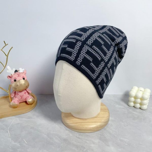 réplica,joyas,joyería,1:1,replica,fake,lujo,barato El último gorro de punto de lana de Fendi, unisex