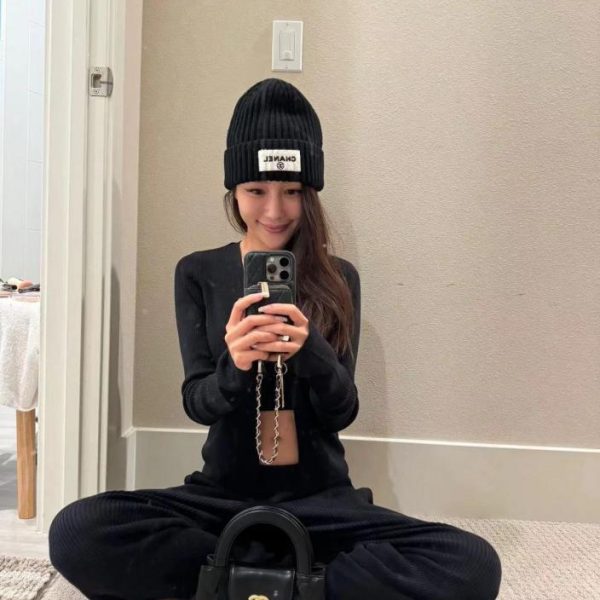 réplica,joyas,joyería,1:1,replica,fake,lujo,barato Gorro de lana Chanel otoño e invierno.