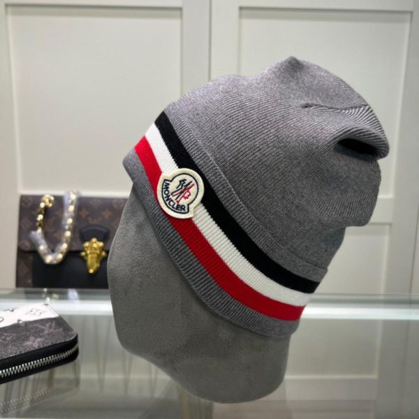 réplica,joyas,joyería,1:1,replica,fake,lujo,barato Gorro de punto MONCLER estilo clásico para hombre y mujer.