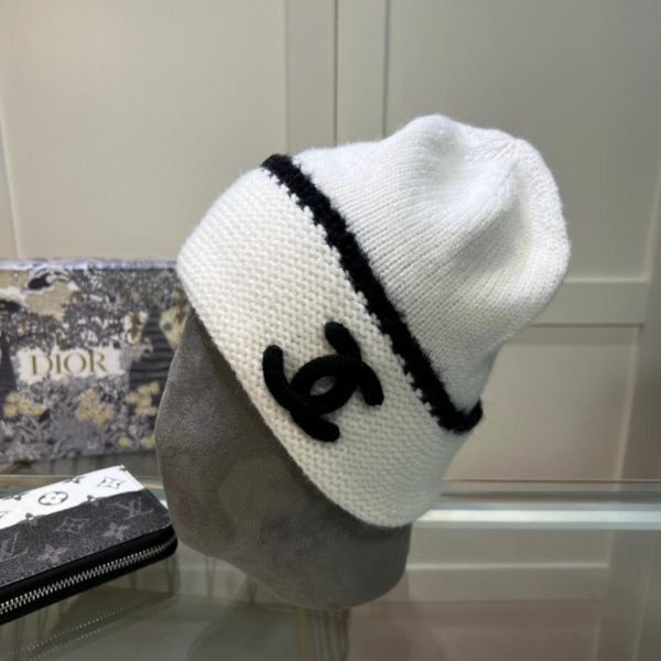 réplica,joyas,joyería,1:1,replica,fake,lujo,barato Gorro de lana Chanel otoño e invierno.