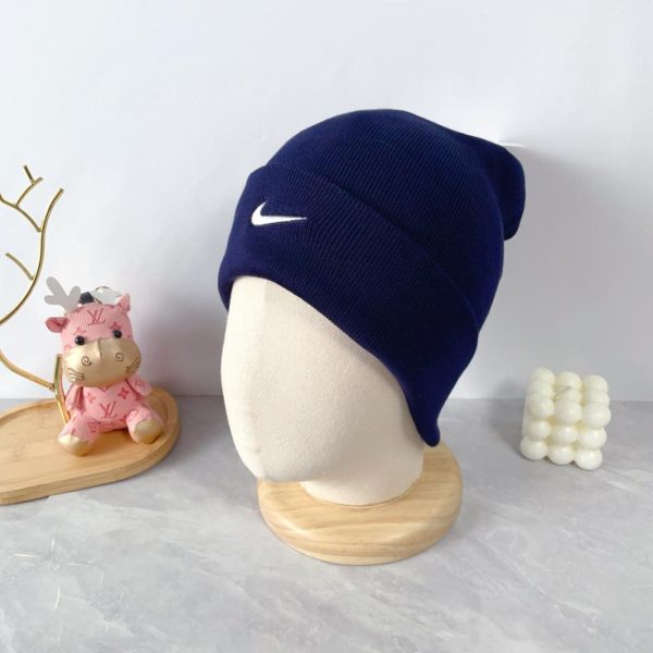 réplica,joyas,joyería,1:1,replica,fake,lujo,barato Gorro NIKE de punto frío, mismo estilo para hombre y mujer.
