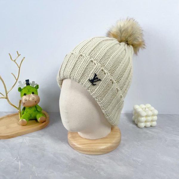 réplica,joyas,joyería,1:1,replica,fake,lujo,barato El último gorro de punto de lana de Louis Vuitton