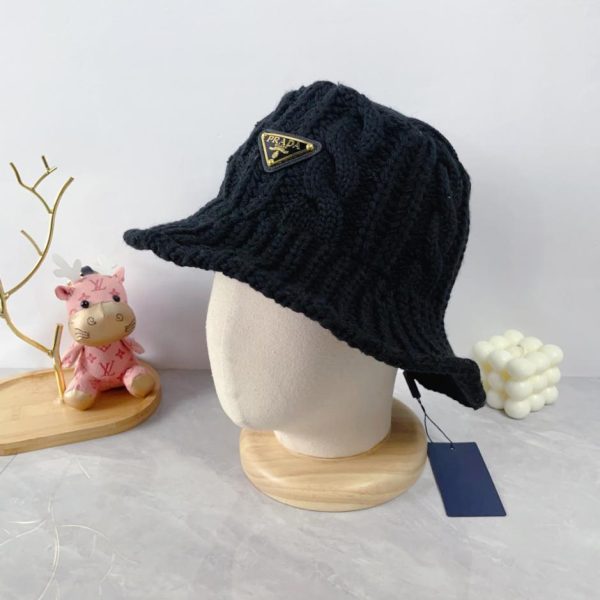 réplica,joyas,joyería,1:1,replica,fake,lujo,barato PRADA nuevo sombrero de cubo tejido de lana de otoño e invierno