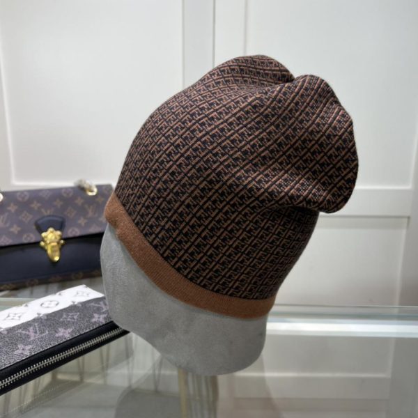 réplica,joyas,joyería,1:1,replica,fake,lujo,barato Gorro de punto Fendi para hombre y mujer.