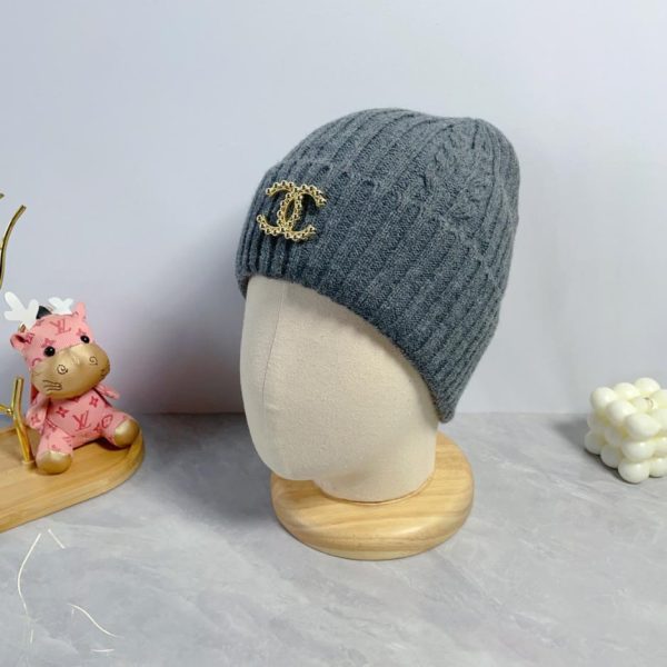 réplica,joyas,joyería,1:1,replica,fake,lujo,barato Gorro de lana Chanel otoño e invierno.