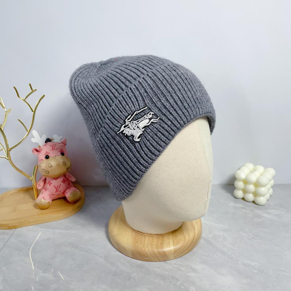 réplica,joyas,joyería,1:1,replica,fake,lujo,barato réplica,joyas,joyería,1:1,replica,fake,lujo,barato Gorro de punto Burberry otoño e invierno.