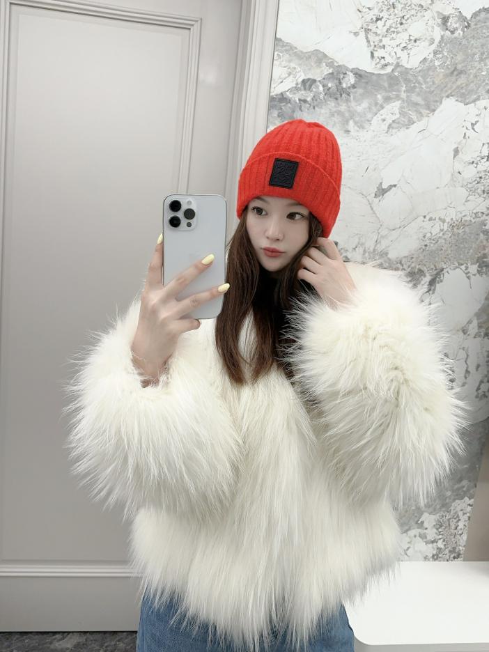 réplica,joyas,joyería,1:1,replica,fake,lujo,barato réplica,joyas,joyería,1:1,replica,fake,lujo,barato Gorro de punto clásico LOEWE