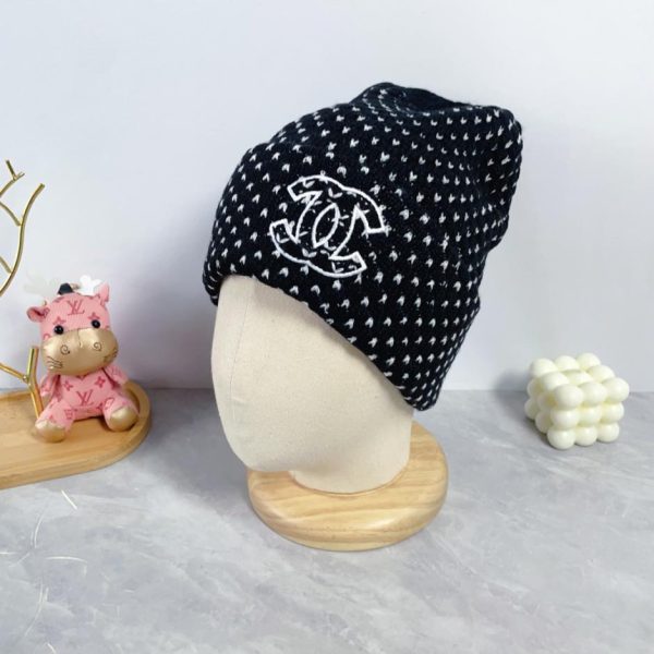 réplica,joyas,joyería,1:1,replica,fake,lujo,barato Gorro de lana Chanel otoño e invierno.
