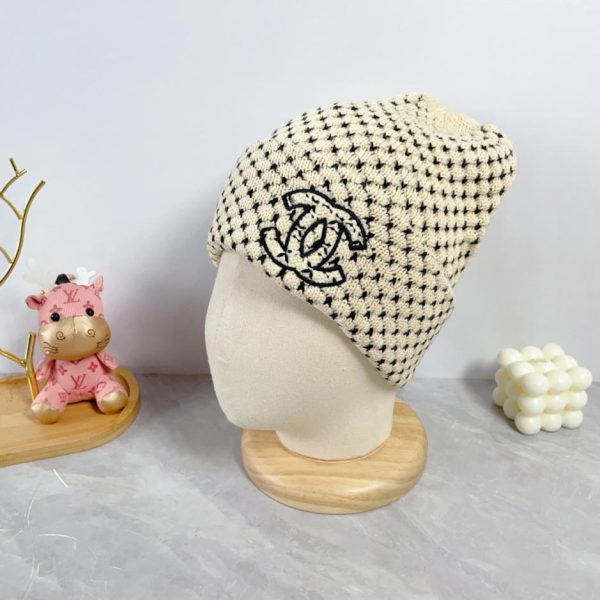 réplica,joyas,joyería,1:1,replica,fake,lujo,barato Gorro de lana Chanel otoño e invierno.