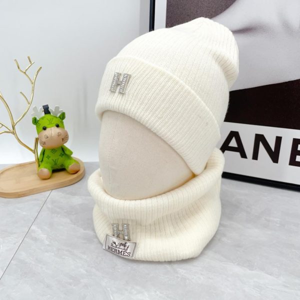 réplica,joyas,joyería,1:1,replica,fake,lujo,barato Conjunto de tres piezas de bufanda, gorro y guantes Hermes.