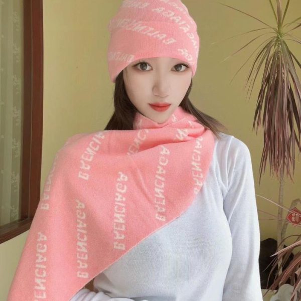 réplica,joyas,joyería,1:1,replica,fake,lujo,barato Conjunto de bufanda y gorro Balenciaga