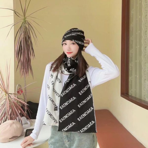 réplica,joyas,joyería,1:1,replica,fake,lujo,barato Conjunto de bufanda y gorro Balenciaga