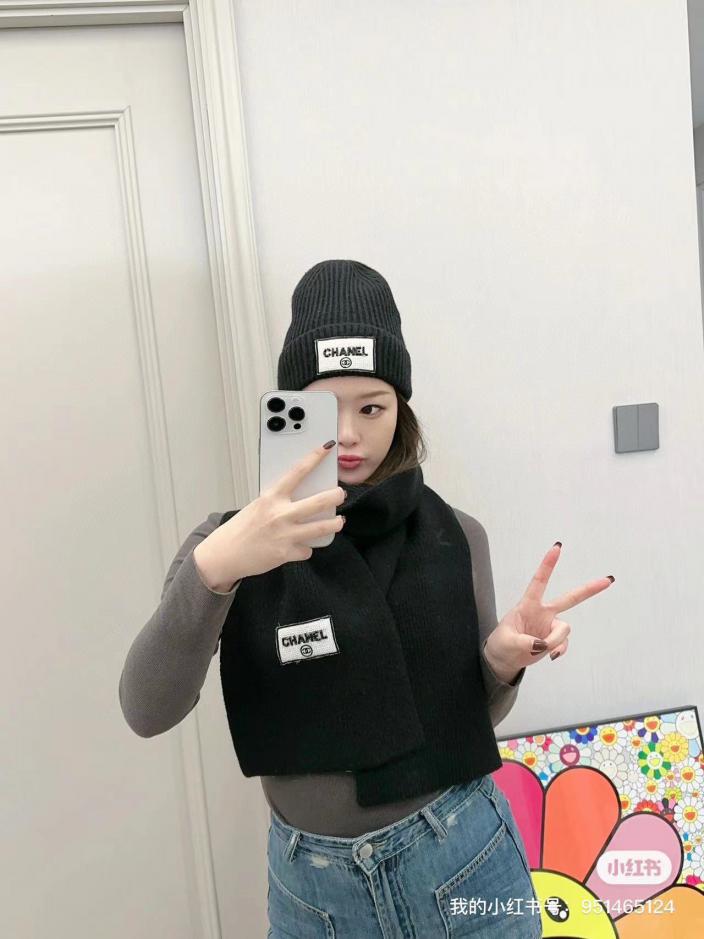 réplica,joyas,joyería,1:1,replica,fake,lujo,barato réplica,joyas,joyería,1:1,replica,fake,lujo,barato Chanel nuevo conjunto de gorro y bufanda.