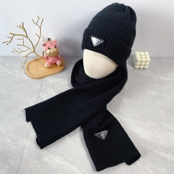 réplica,joyas,joyería,1:1,replica,fake,lujo,barato Gorro Prada de lana de dos piezas