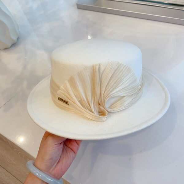 réplica,joyas,joyería,1:1,replica,fake,lujo,barato CHANEL nuevo gorro plano de lana de otoño e invierno «Blanco»
