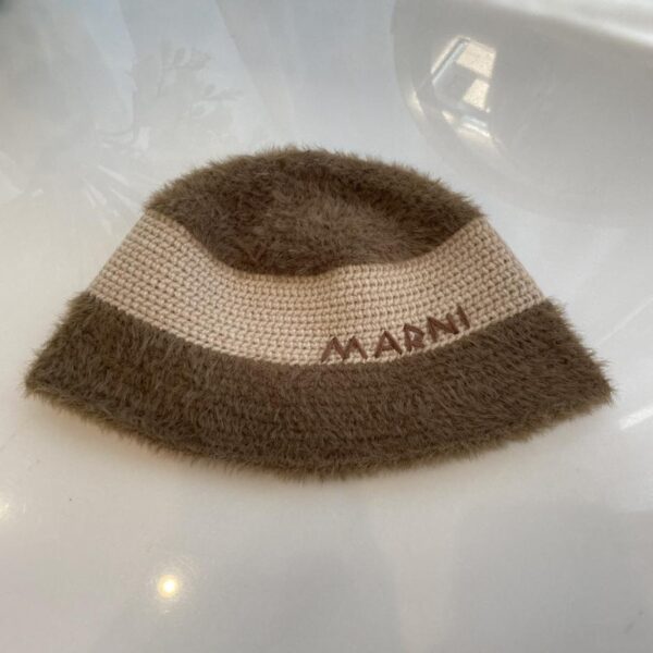 réplica,joyas,joyería,1:1,replica,fake,lujo,barato El nuevo gorro de pescador de punto en colores en contraste de MARNI
