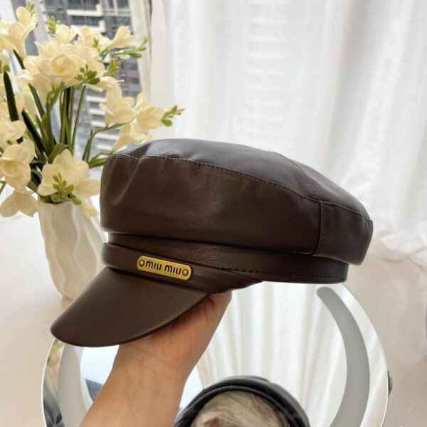 réplica,joyas,joyería,1:1,replica,fake,lujo,barato Miumiu nueva gorra militar de cuero
