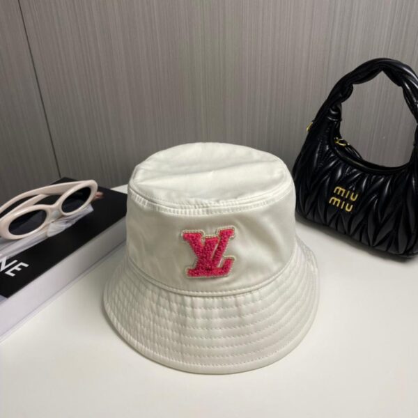 réplica,joyas,joyería,1:1,replica,fake,lujo,barato LOUIS VUITTON primavera y verano nuevo sombrero de pescador.