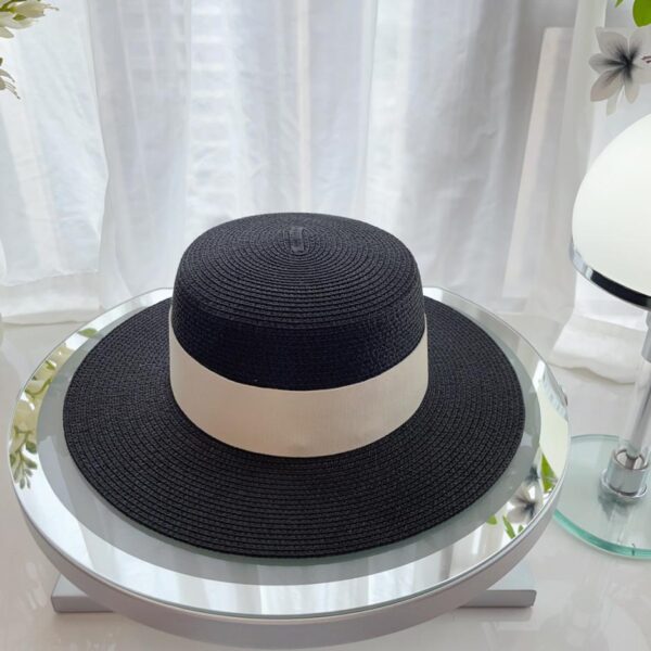 réplica,joyas,joyería,1:1,replica,fake,lujo,barato Chanel nuevo sombrero plano con correas de colores